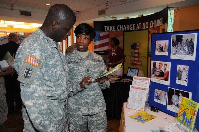 Event challenges Soldiers to get finances in order