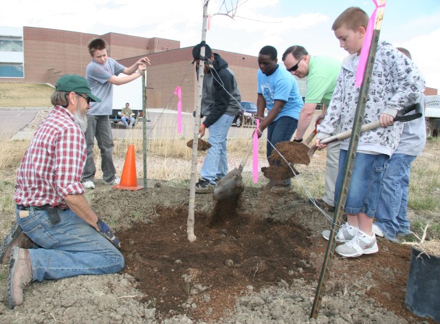 Carson acclaimed, commemorates Earth Day