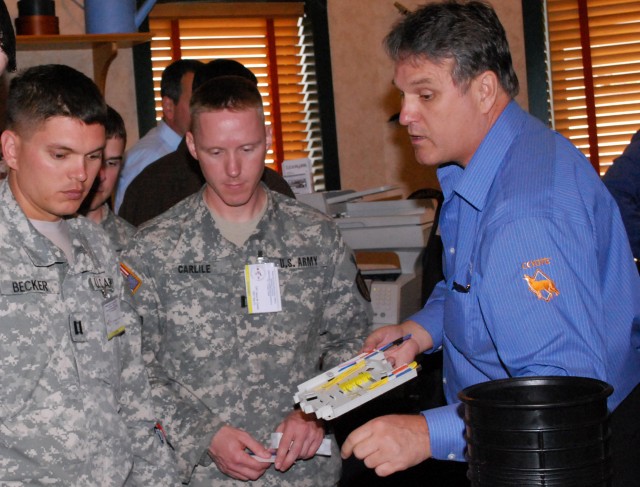1st Signal Brigade hosts LandWarNet Conference