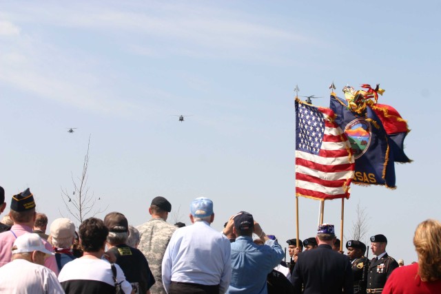 New Kansas Veterans&#039; Cemetery opens near Fort Riley