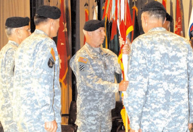 New USARCENT commander to be last with unit at McPherson 01