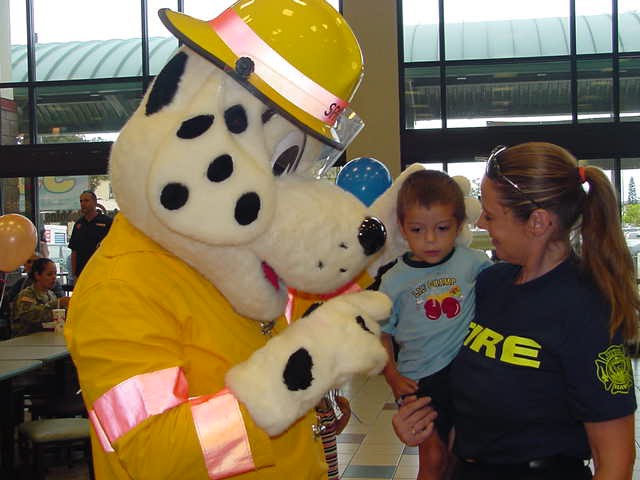 Federal Fire Department and Baskin-Robbins support National Junior Firefighter Program
