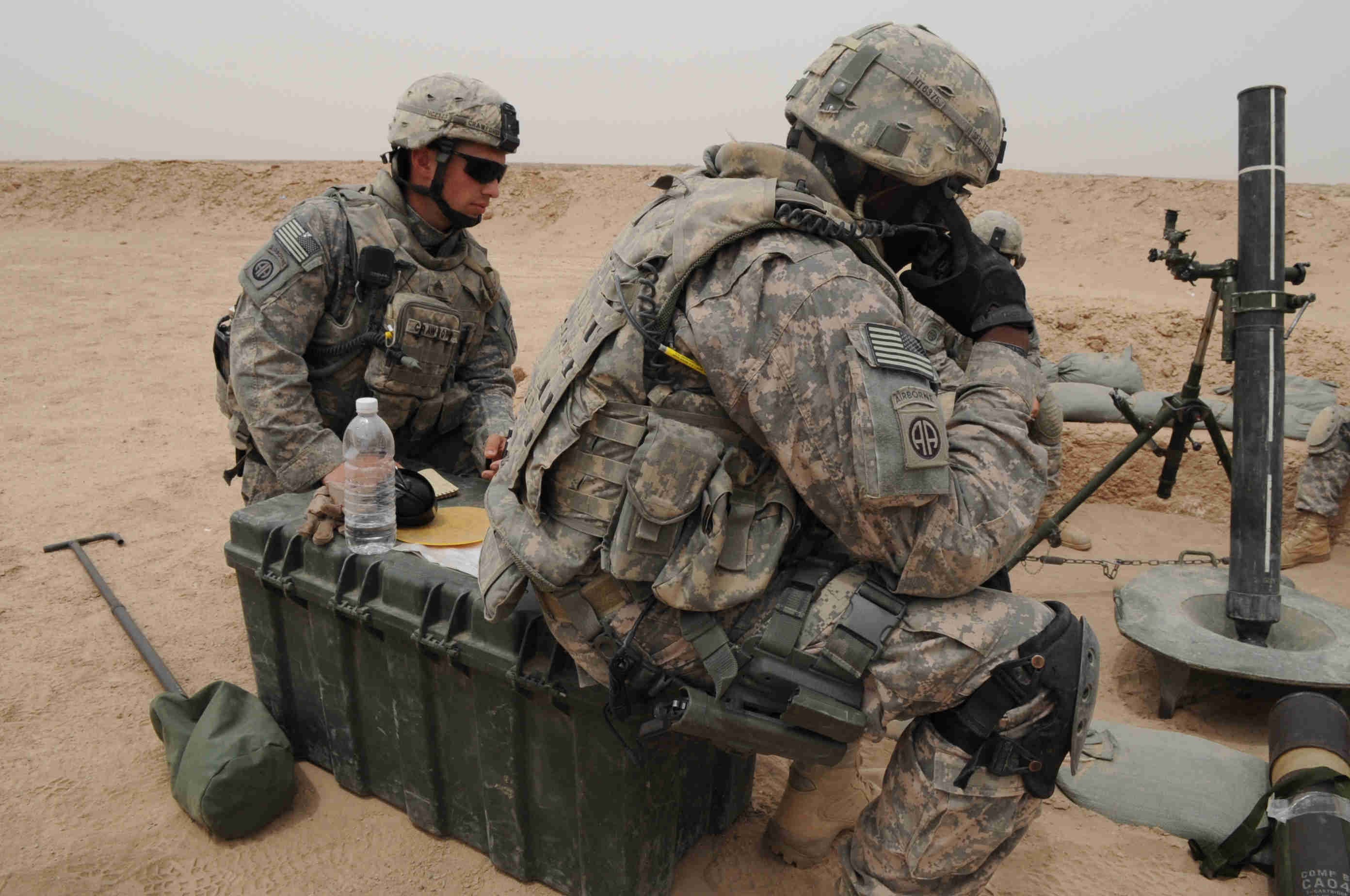 Paratroopers, IA hang rounds | Article | The United States Army