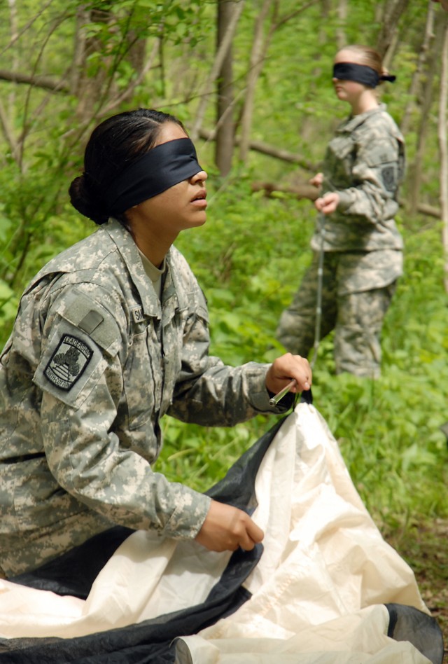 Fort Leavenworth area Junior ROTCAca,!E+teams vie in Raider competition