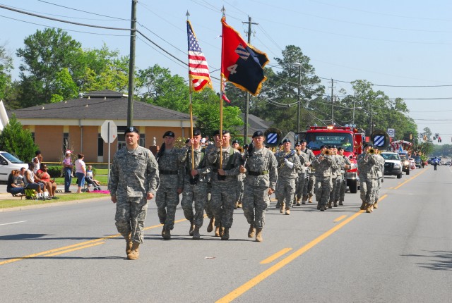 Annual Onion Festival Celebrates Soldier, Community Relations