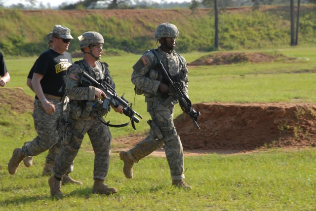 95th Civil Affairs compete in Best Ranger Competition