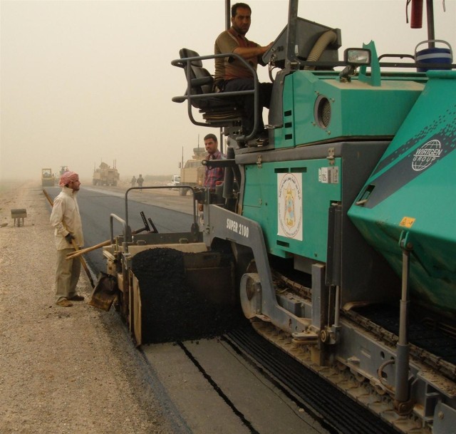 555th Engineer Brigade work to improve Iraqi Roads