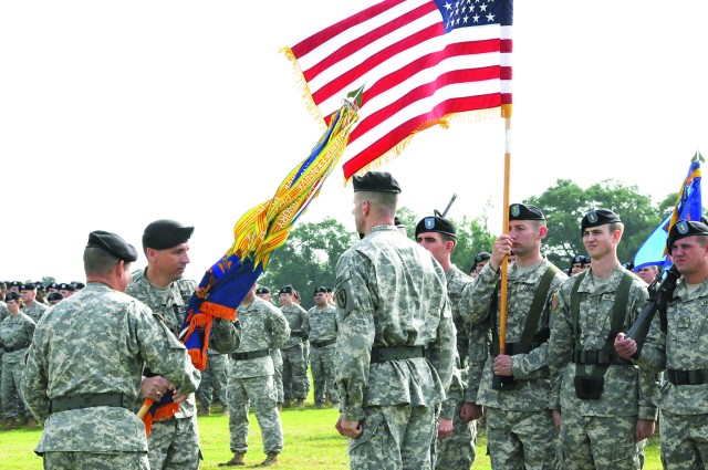 &#039;Old Warriors&#039; welcome new commander