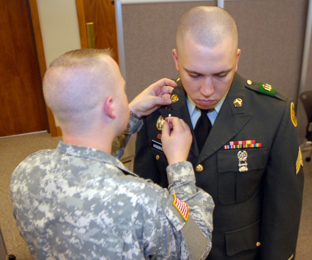 Fort Leavenworth selects top Soldier, NCOAca,!E+of Year