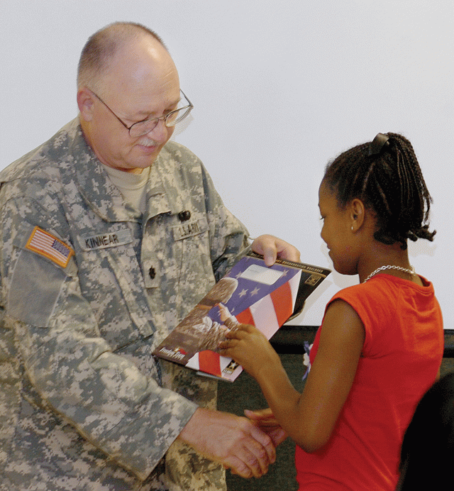 Students and community members commemorate Memorial Day