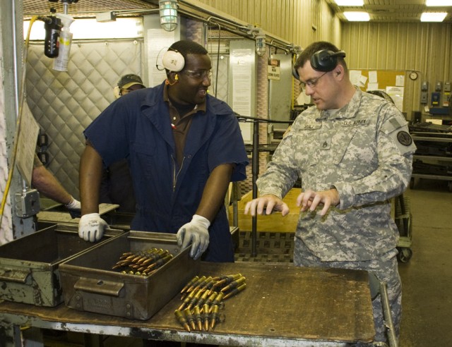 Sabre Squadron visits depot