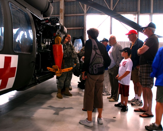 Marne Soldiers Meet with 492nd Bombardment Group Vets