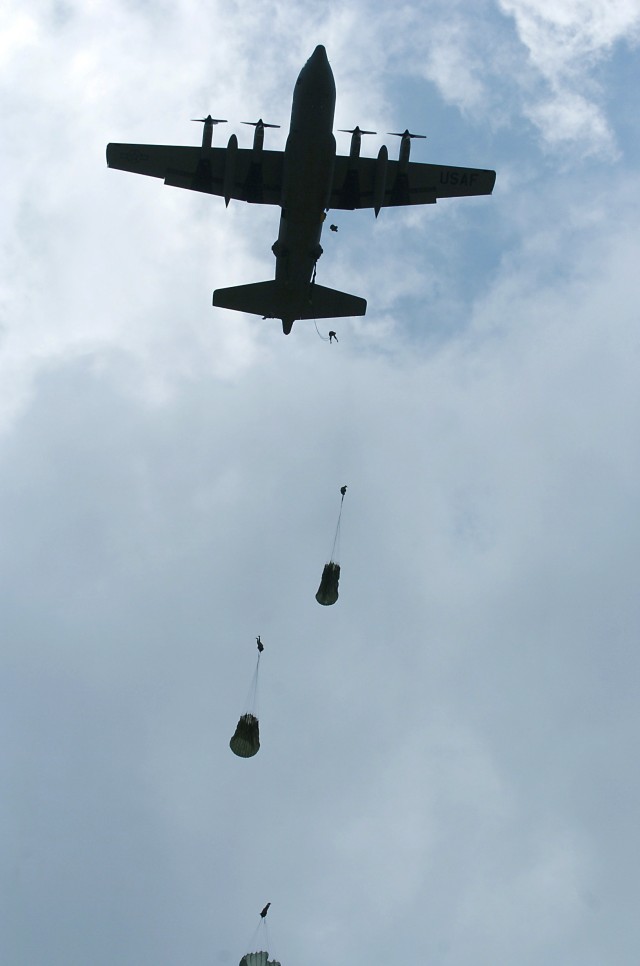 Airborne Soldiers jump for first time in 16 months