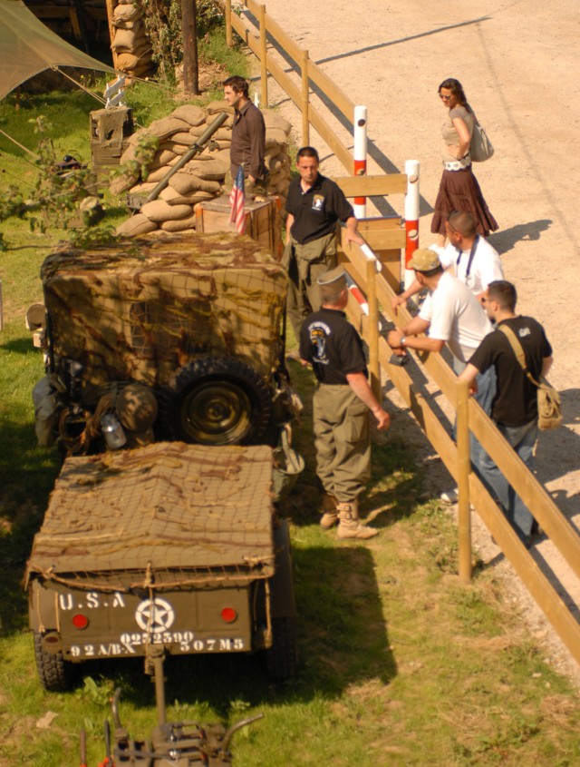 Reenactment groups bring D-Day era alive 