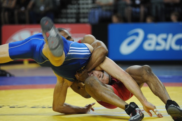 Wrestling Soldiers1