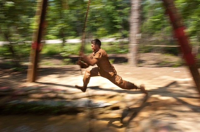 Thunderbolts host first 1BCT cavalry spur ride