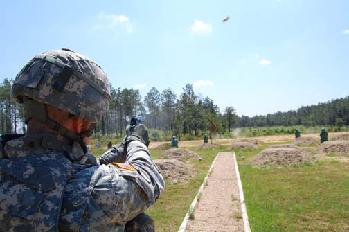 1st Battalion, 353rd Infantry Regiment Soldiers at home on range ...