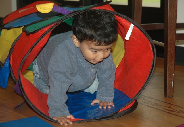 Parents learn to teach children with Army program&#039;s help