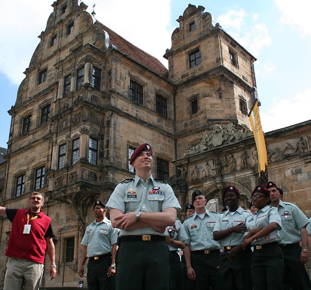 Bamberg welcomes Soldiers with reception, tour