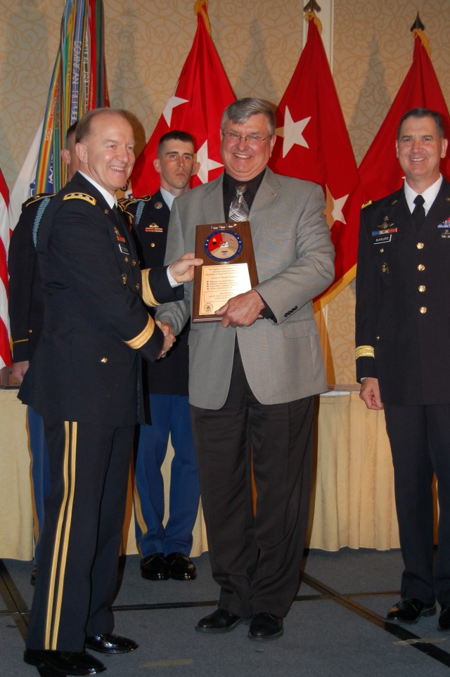Transportation Office nets Army-level deployment award