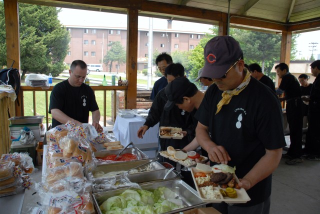 17th Ordnance Company celebrates friendship