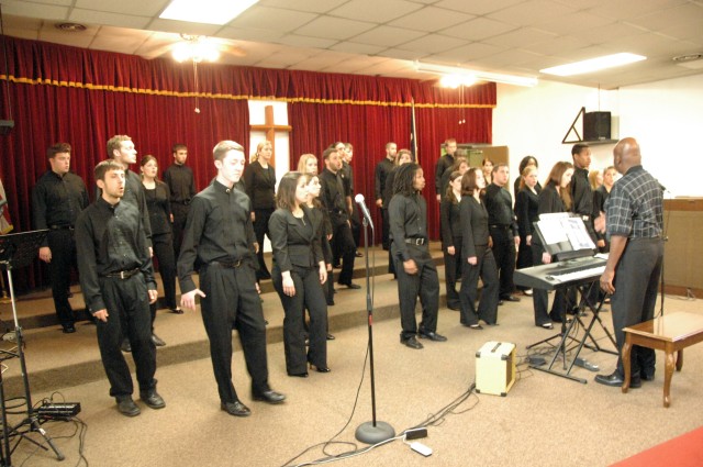 Casey entertained by top university choir