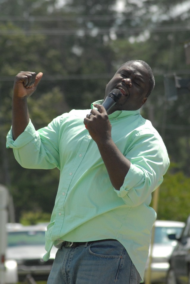 Acts spread God&#039;s word through music