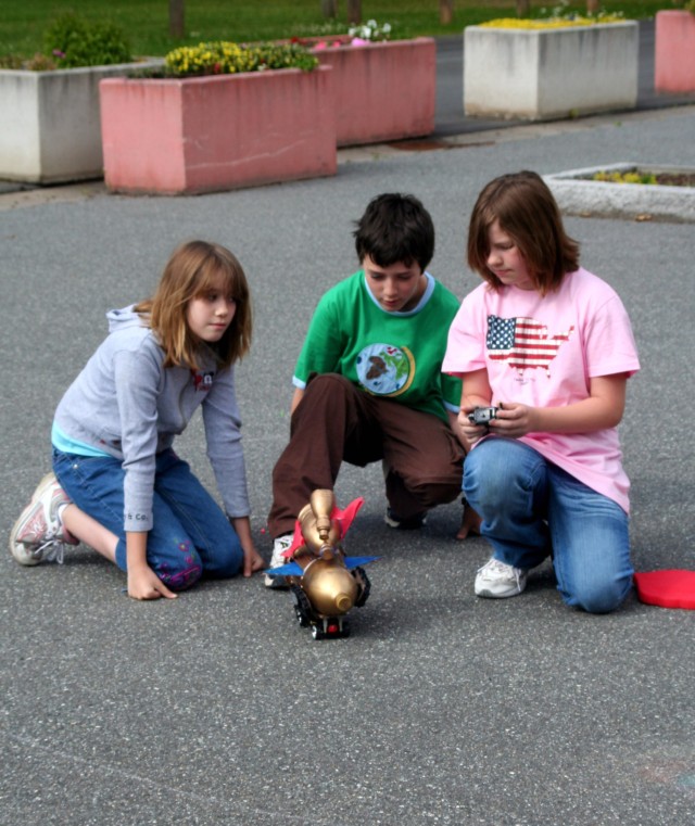 GES students compete in Odyssey of the Mind World Finals