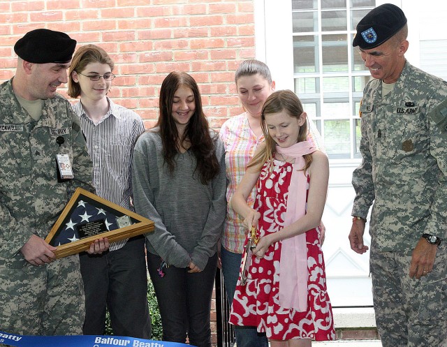 NCO, Family prepare to move in West Point&#039;s first renovated on-post house