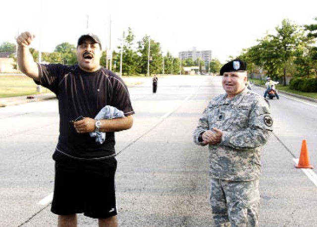Army community shows spirit in Hooah races