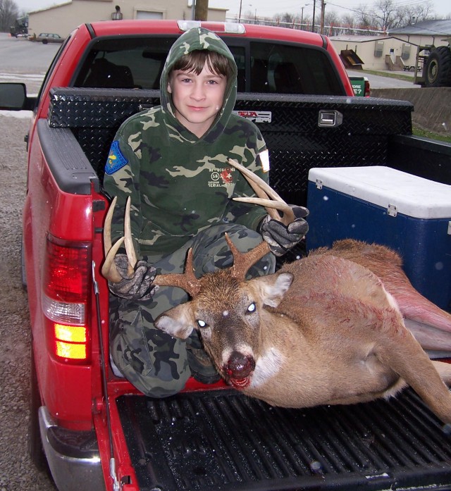 Youth Bags 8-Point Buck