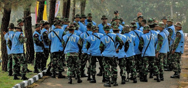 Garuda Shield 09 training begins at Peacekeeping Center in Indonesia