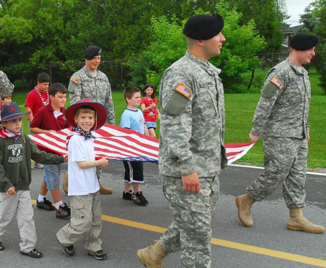 Fort Drum Soldiers celebrate Flag Day with students