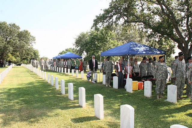 Van Autreve wreath laying