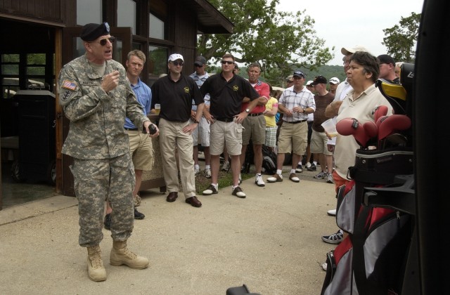 AUSA helps celebrate Army Birthday