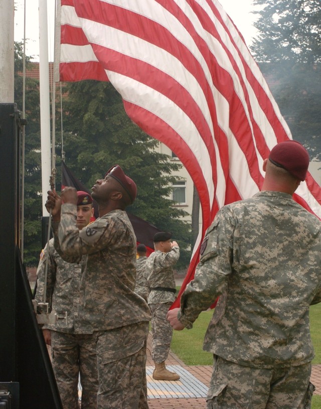 21st TSC holds retreat ceremony to honor outgoing general