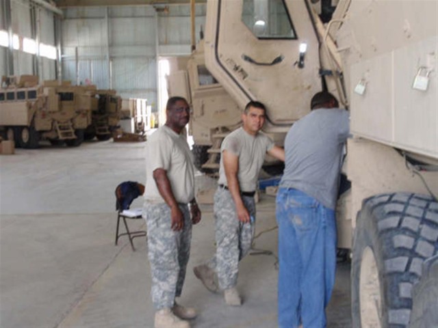 Sustainers certify in MRAP training