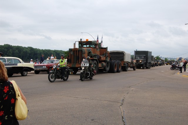 Participants in the Transcontinental Convoy