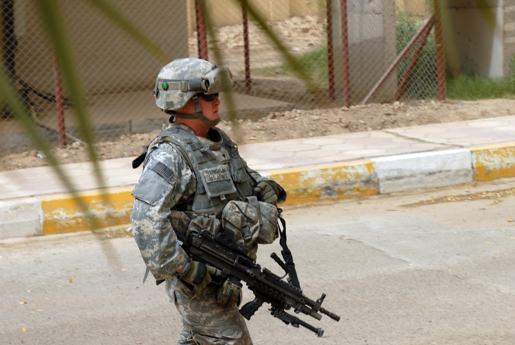 Personal Security Detail for a Day: 30th HBCT Soldiers guard meeting in ...