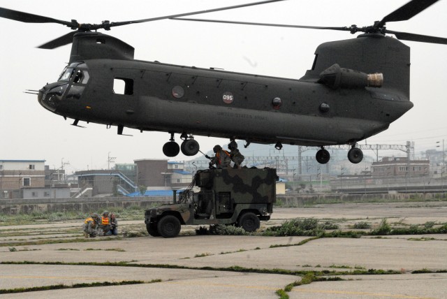 Warriors train for sling load operations