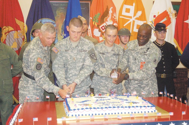 Fort Gordon cuts birthday cake