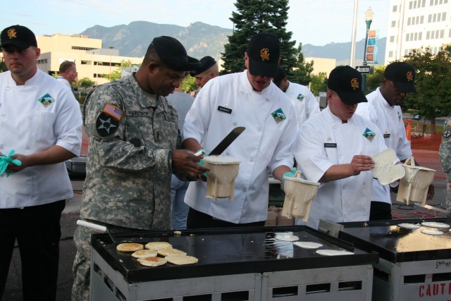 Fort Carson Soldiers host thousands at Street Breakfast