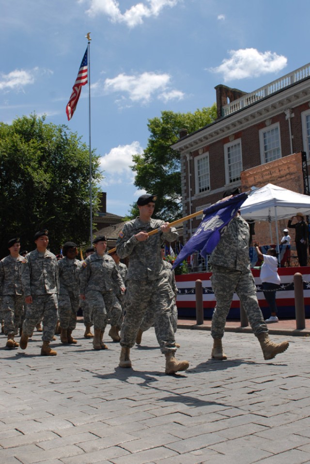 U.S. Army Civil Affairs and Psychological Operations Command (Airborne) Commanding General Highlights Philadelphia&#039;s Independence Day Celebration
