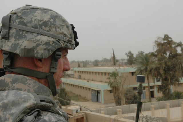 Soldiers hear message, address important issues to senior leader