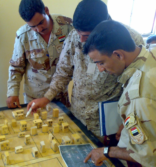 Iraqi NCOs attend master training course