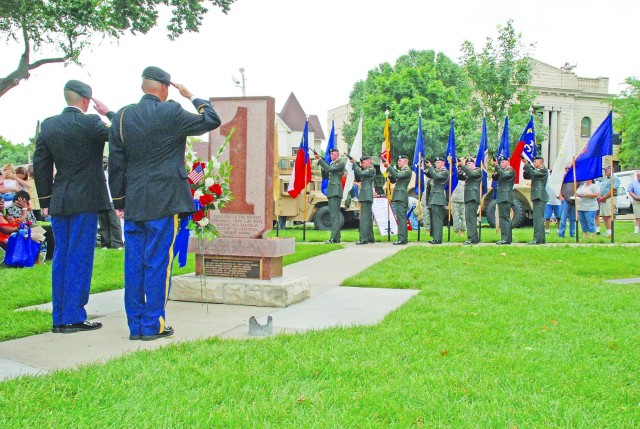 Soldiers saluted, 1,200 Soldiers march in annual Sundown Salute celebration