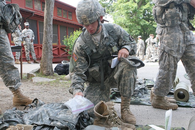 Cadet NCOA teaches leading by example