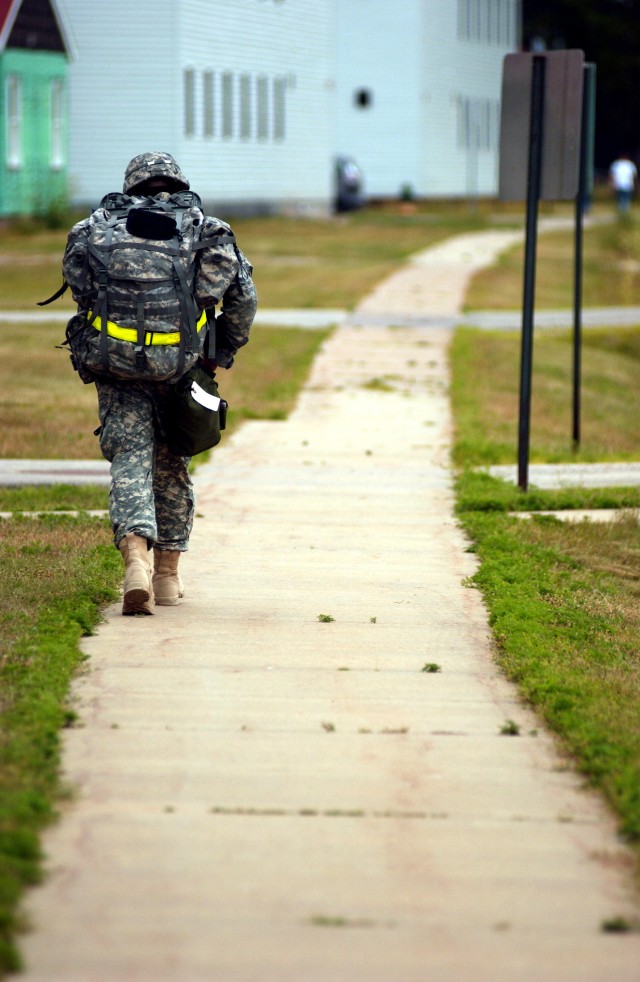 2009 USARC Best Warrior Competitors tackle Urban Warfighting Orientation Course