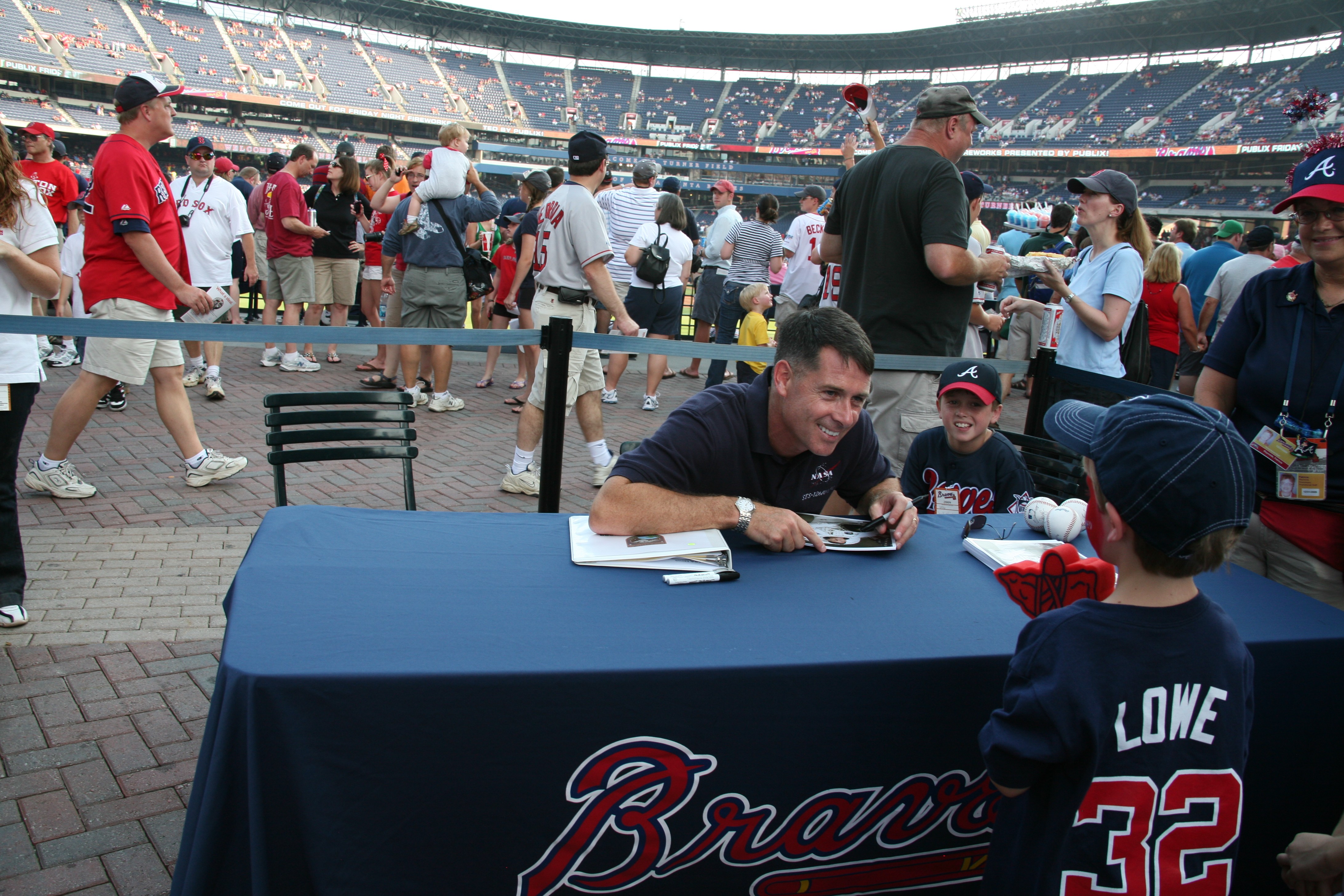 Army Astronaut goes to Turner Field, Article