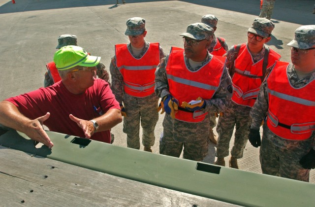 Crane Hosts Golden Cargo 2009